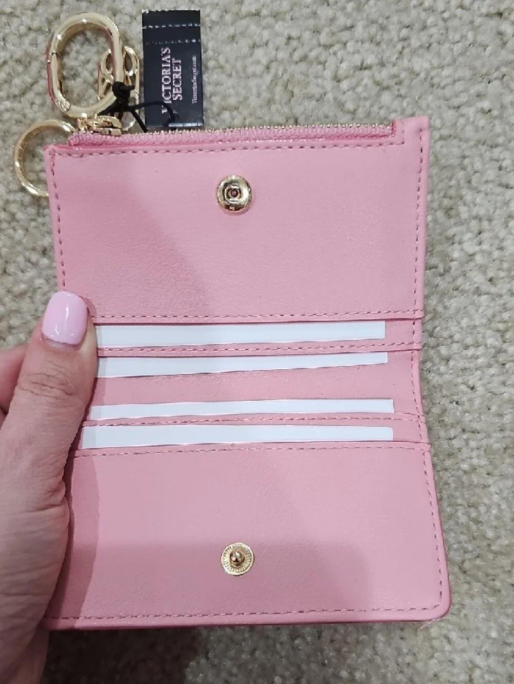 New With Tag! Victoria's Secret Pink Quilted Card Pouch with Gold Charm - Picture 4 of 6